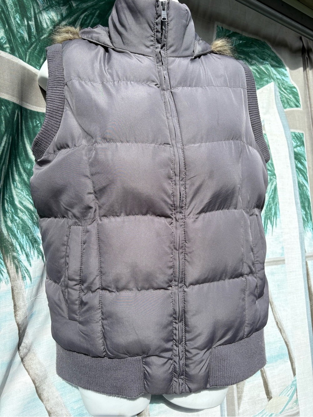ALFRED SUNG Gray Quilted Puffer Vest with Hooded Collar